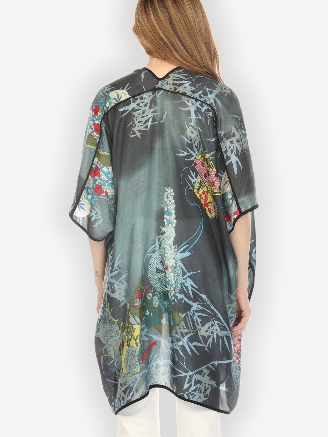 Classic Wheel Bamboo Silk Poncho - M