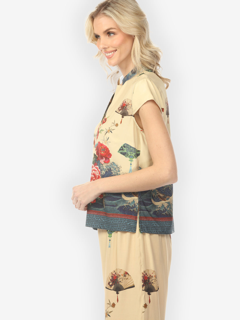 Waves Fans Flowers in Cream Cap Sleeve Blouse