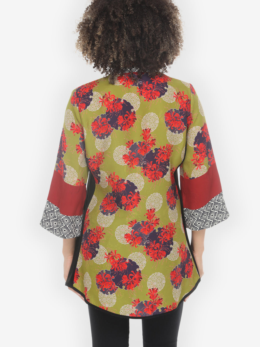 Flower Joy Garden Silk Tummy Tuck Shirt
