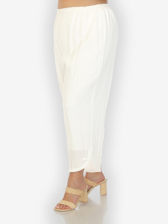 Cropped Pant with Frog Detail
